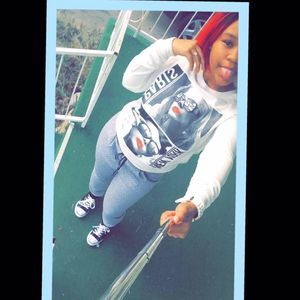 Meet your Posher, Deeazanaae