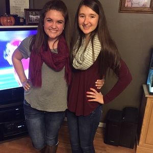 Meet your Posher, Hallie