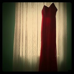 Floor length prom/pagent dress