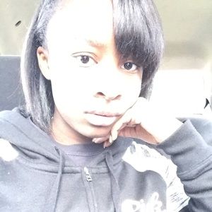 Meet your Posher, Adriene