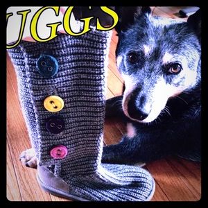 Gray Knit Uggs
