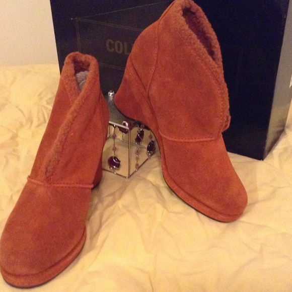 Suede wedge boots