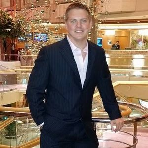 Meet your Posher, Kenneth