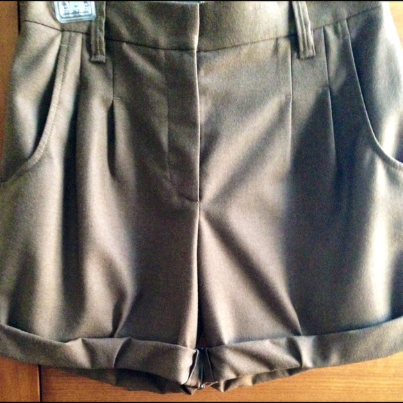 Brunello Cuccinelli ( Rivamonti) shorts new