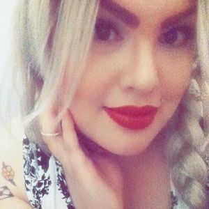 Meet your Posher, Cameo