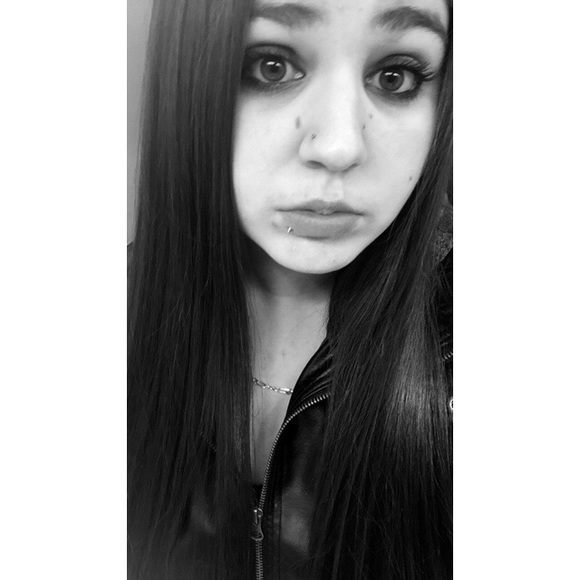 Meet your Posher, Brianna - Picture 1 of 1