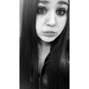 Meet your Posher, Brianna