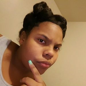 Meet your Posher, Ivy