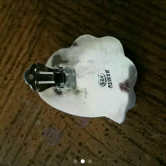 **HOST PICK** Sterling  silver earrings , vintage - Picture 2 of 3