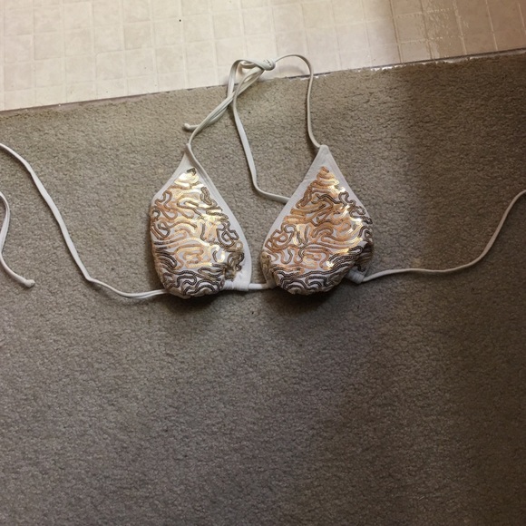 Bikini top