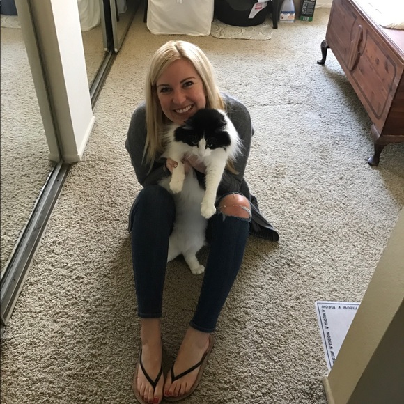 Meet your Posher, Alexandra - Picture 3 of 5