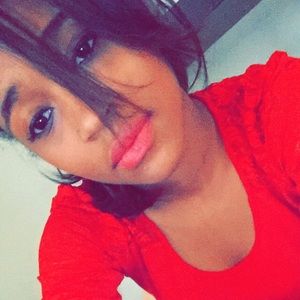 Meet your Posher, Ciara