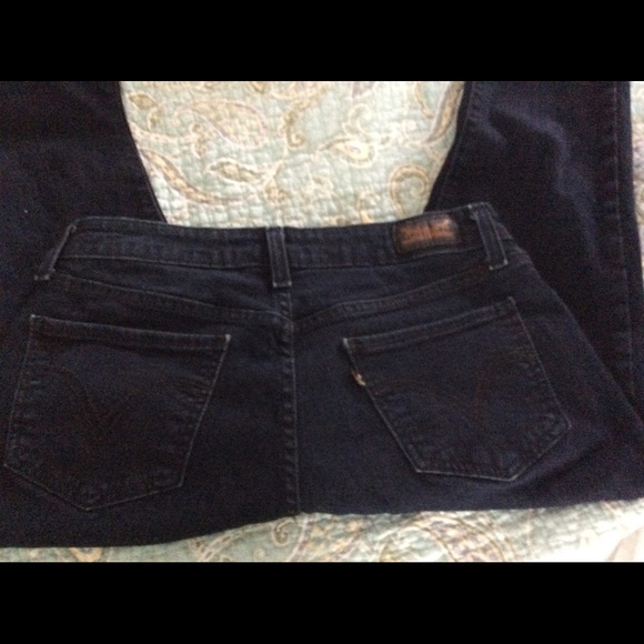 Levi's Skinny Jeans - Picture 2 of 4