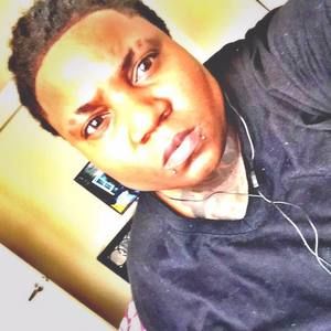 Meet your Posher, Acelia