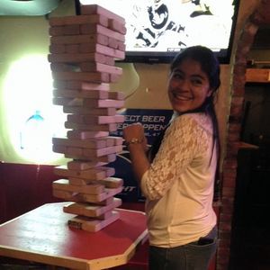 Meet your Posher, Gloria