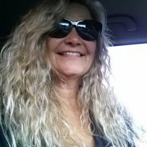 Meet your Posher, Konnie