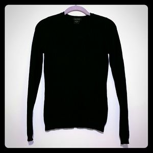 Bloomingdale's 100% Cashmere Black Sweater