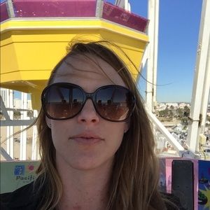 Meet your Posher, Sara