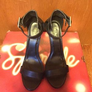 Mossimo (target brand) single sole sandals