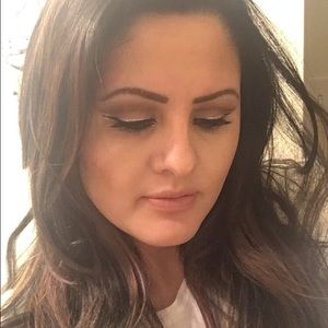 Meet your Posher, Vanessa