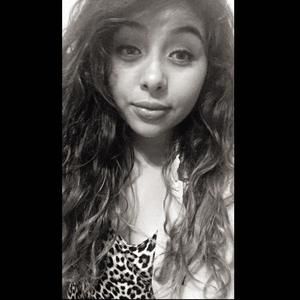 Meet your Posher, Leslie