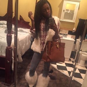 Meet your Posher, Kayla