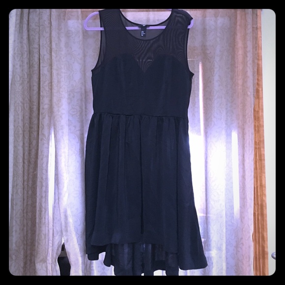 🎉🍾H&M black cocktail dress