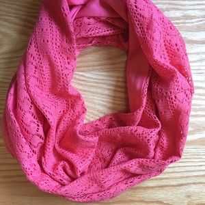 Infinity scarf pink