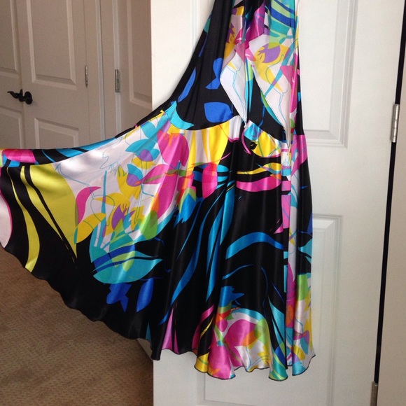 Cache formal prom dress - Picture 3 of 4