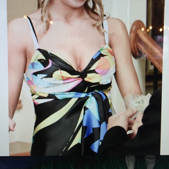 Cache formal prom dress - Picture 4 of 4