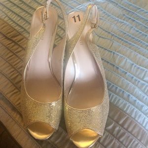 Nine West Gold Peep Toes