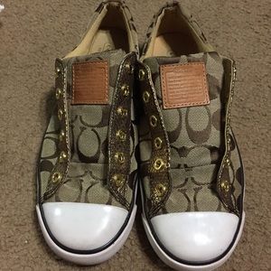 COACH, great condition just need new shoelaces!