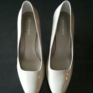 Like NEW Grey Patent Pumps