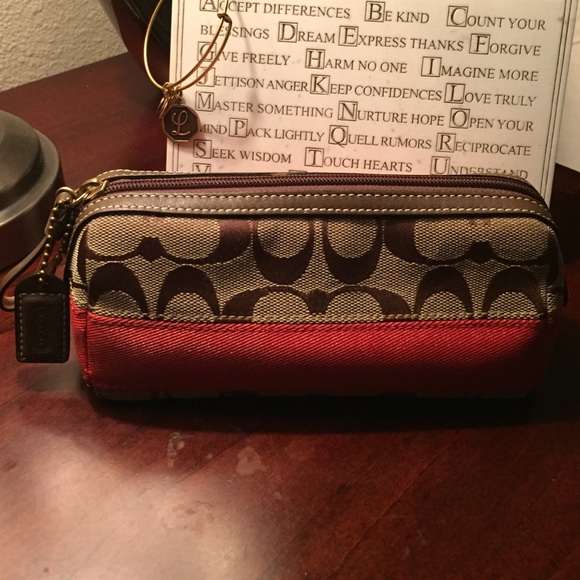 💣 Authentic Coach Cosmetic Case❣