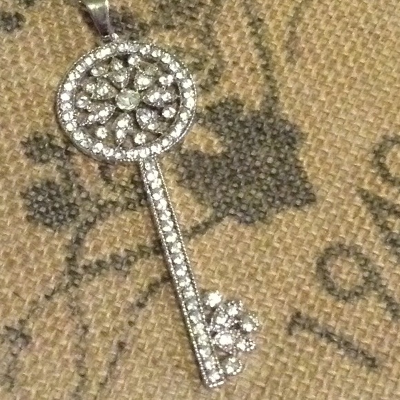 The key to your heart in Platinum - Picture 3 of 3