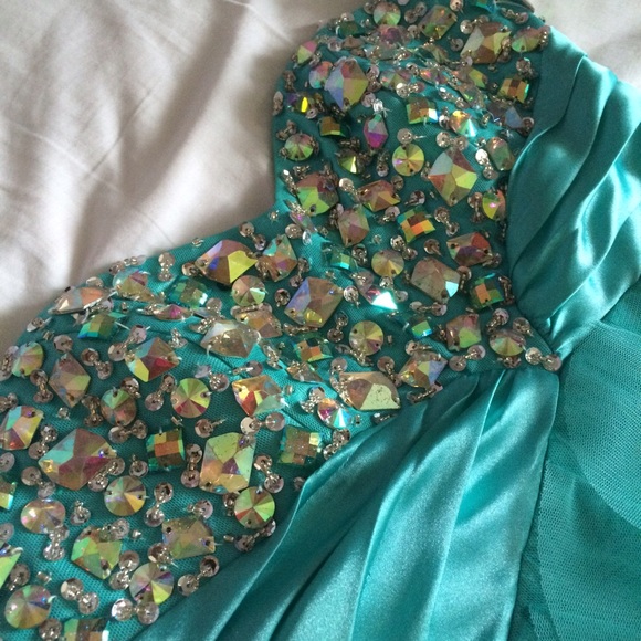 ⭐️PROM DRESS - Picture 2 of 4