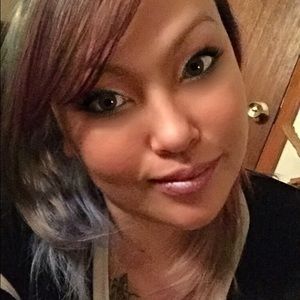 Meet your Posher, Gia