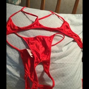 Very sexy red bra/panty