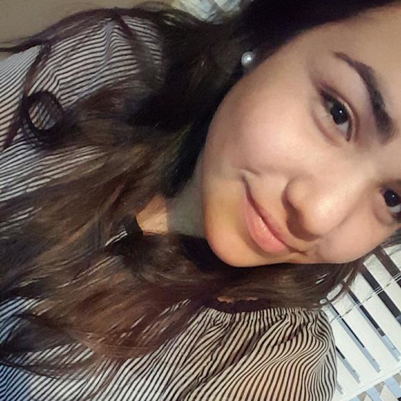 Meet your Posher, Lorena - Picture 1 of 1