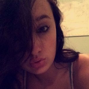 Meet your Posher, Kelsie