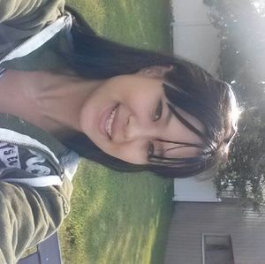 Meet your Posher, Brianna