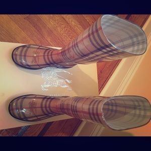 Burberry Rain Boots!