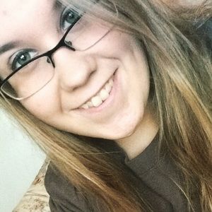 Meet your Posher, Tiffany