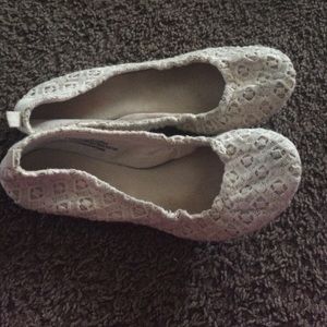 American eagle slip ons