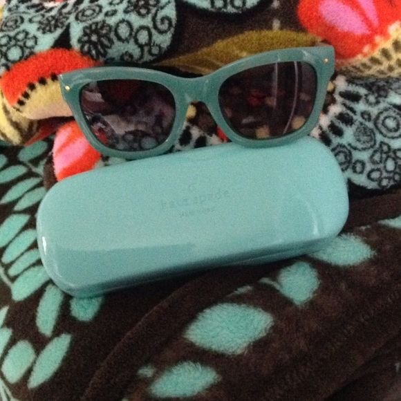 NWT Kate Spade blue Keisha wayfarer sunglasses