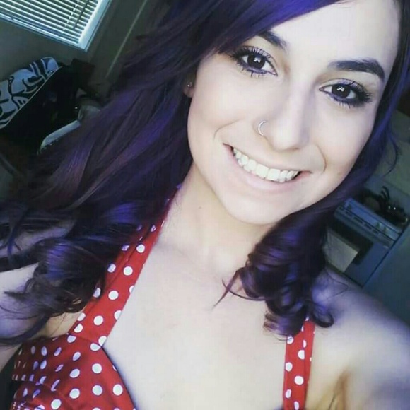 Meet your Posher, Shannon - Picture 3 of 4