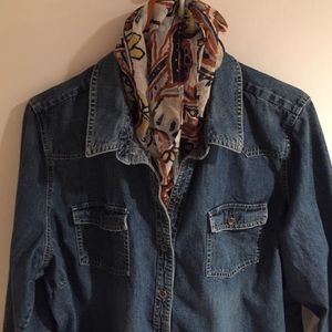 Button down denim shirt, great condition👕
