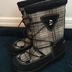 Laced up winter Boots
