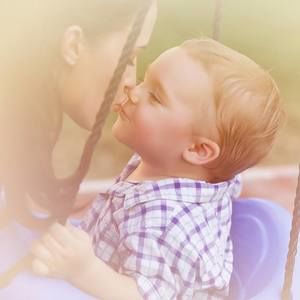 Meet your Posher, Alees