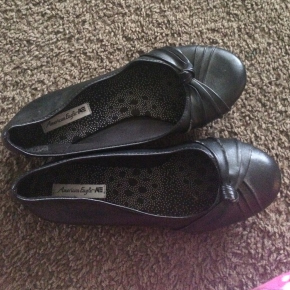 American eagle slip ons